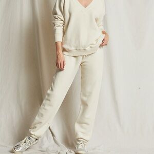 Perfect White Tee L Michelle sweats 0698 sweat pants large ivory cream T joggers